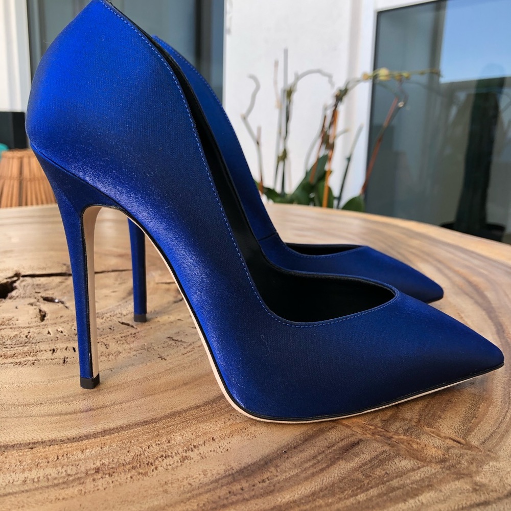 Giuseppe Zanotti Iredescent Blue Satin pumps 37
